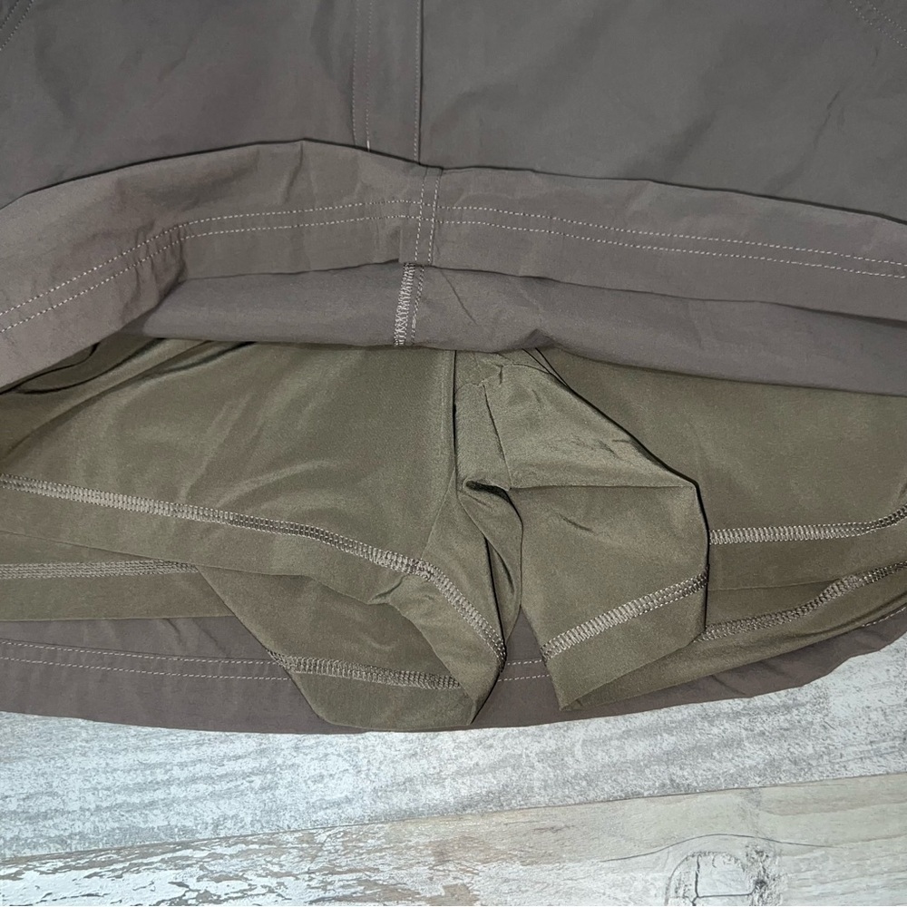 L.L. Bean Women’s Brown Skort Size 18 - Picture 7 of 7